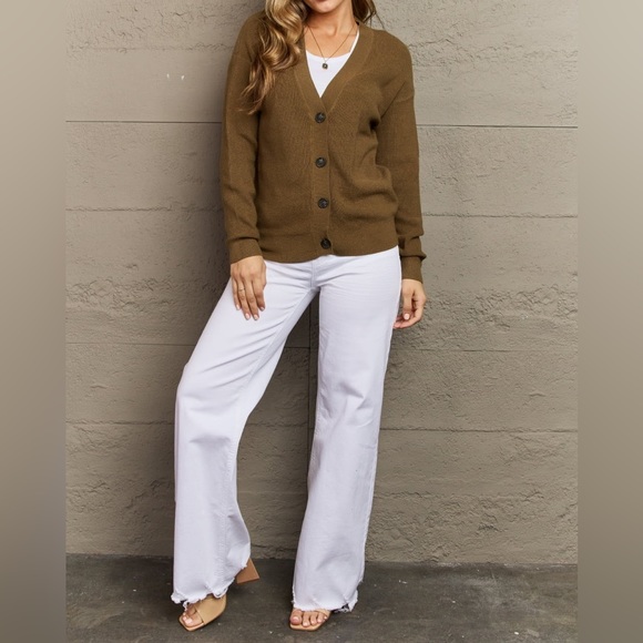 NWT Zenana Kiss Me Tonight Button Down Grandpa Cardigan in Olive Green - Picture 5 of 7